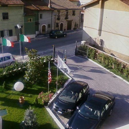 Hotel De Meis Capistrello المظهر الخارجي الصورة