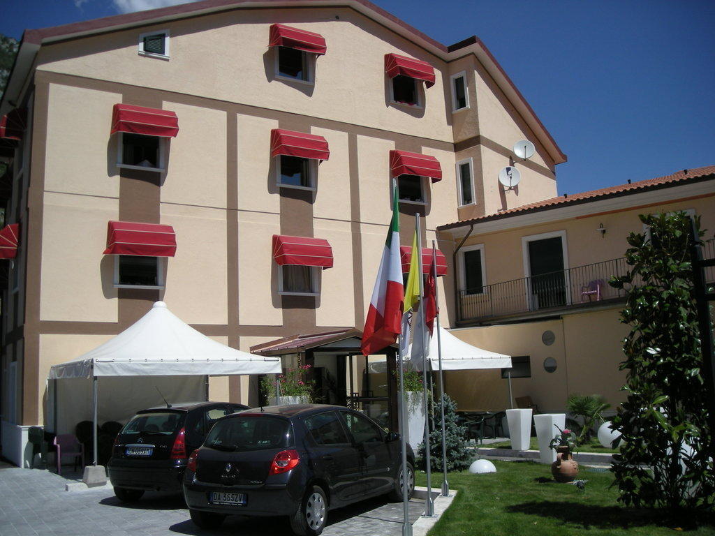 Hotel De Meis Capistrello المظهر الخارجي الصورة