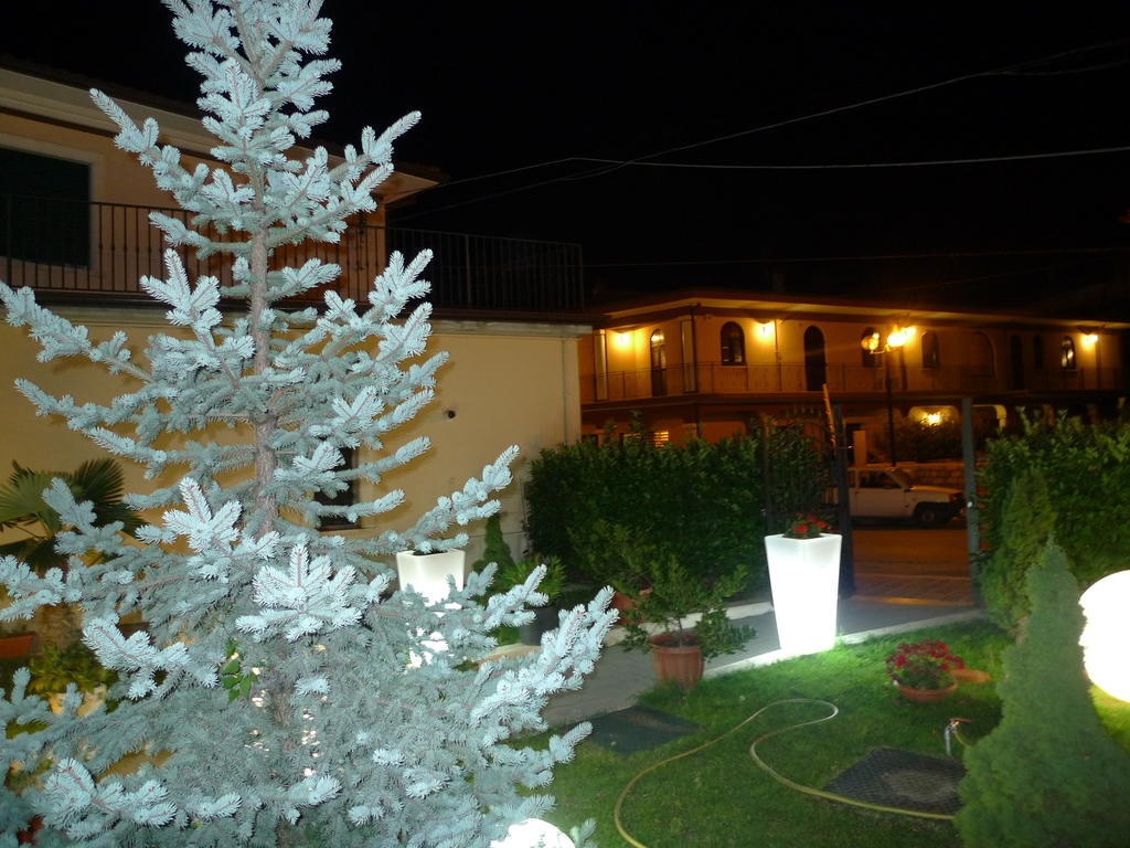 Hotel De Meis Capistrello المظهر الخارجي الصورة