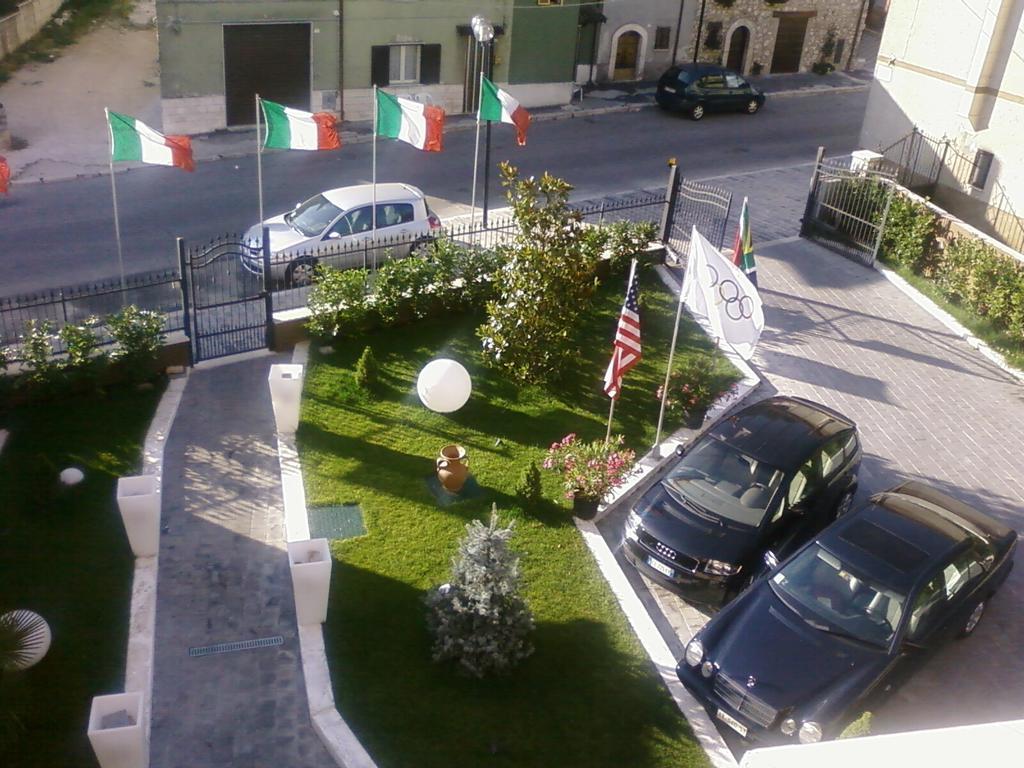 Hotel De Meis Capistrello المظهر الخارجي الصورة
