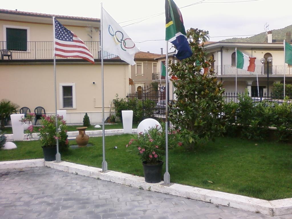 Hotel De Meis Capistrello المظهر الخارجي الصورة