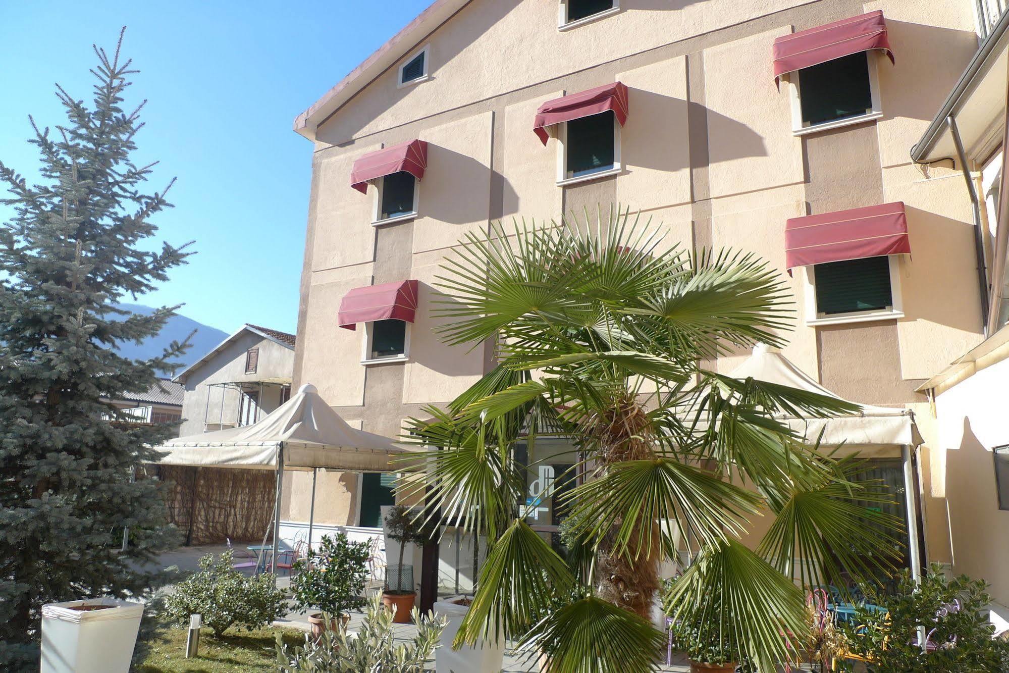 Hotel De Meis Capistrello المظهر الخارجي الصورة
